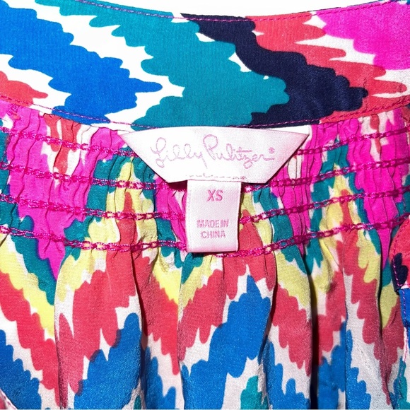 Lilly Pulitzer 100% Silk Elsa Blouse Hearts a Flutter Chevron Top Size XS flaw - Picture 5 of 7